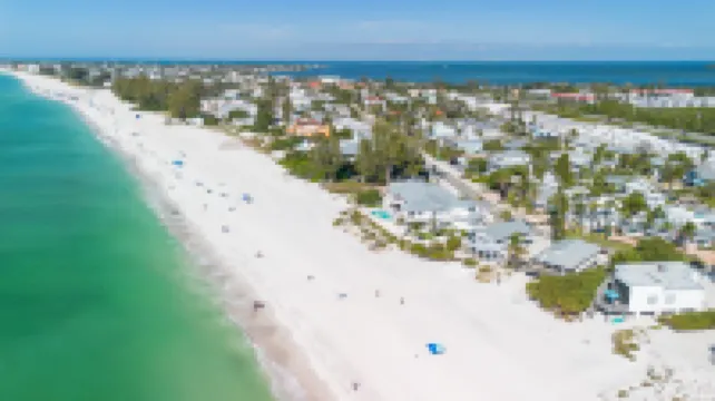 Breathtaking Gulf Views and Modern Comforts - Exquisite Coastal Haven