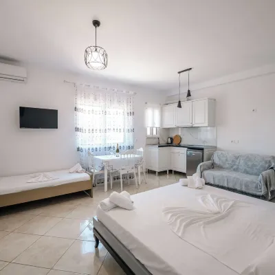 Mariana Apartments Hotels near Saranda City Beach