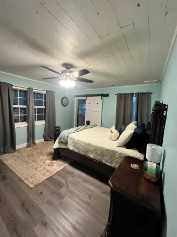 Cozy lake house w/Lake Conroe access- pet friendly!