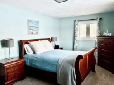Beautiful walkout lakefront property - Location, Location, Location!!!