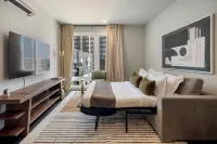 Designer 1BR | Gym, Parking - Homestays