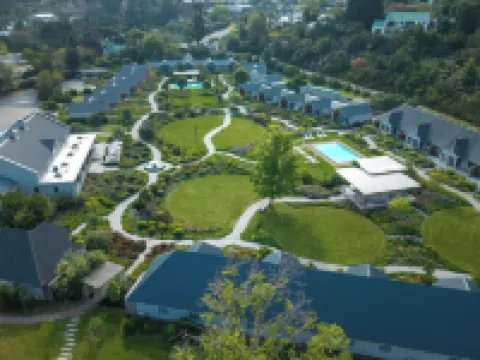 ナイズナ ホロウ カントリー エステート クニスナのホテル