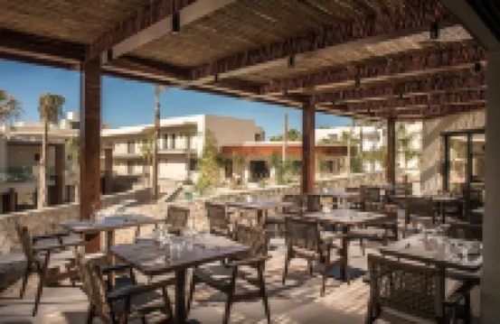 Noble Hotel Suites - Adults Only