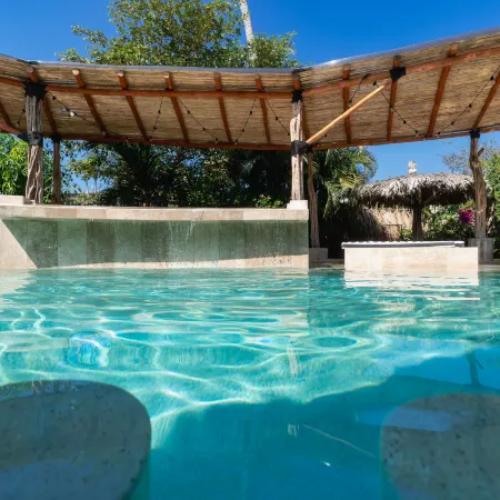 Hotel Ashly Loma Larga