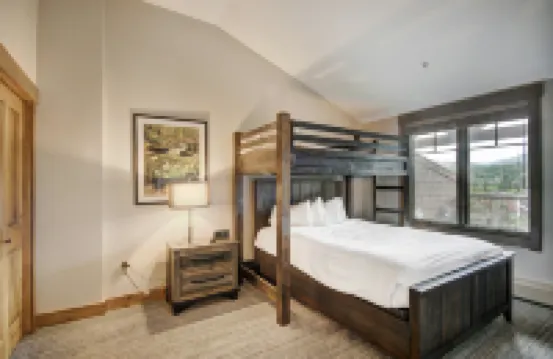 Mountain Thunder Lodge