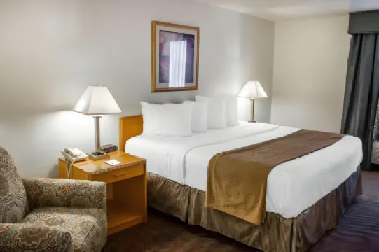 Quality Inn & Suites Longview Kelso Hotels in 
