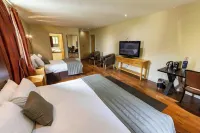 Great Hallingbury Manor