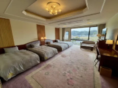 Yamashiro Onsen Miyabi No Yado Kaga Hyakumangoku