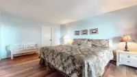 Bridges Townhome 7 Gorgeous Mountain Views, Private Jacuzzi, Steps to Eagle Lodge by RedAwning - Badekar