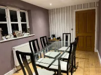 Charming Guest Room in Bedford Village with Private Entrance Hotels in 