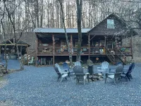 Anderson Paradise Cabin in Albert Pike Recreational Area, Caddo Gap Arkansas