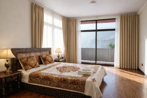 Rock Land Guest House - Airport Shuttle