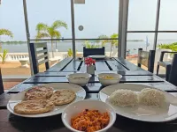 迪努達瀉湖度假村 - 早餐