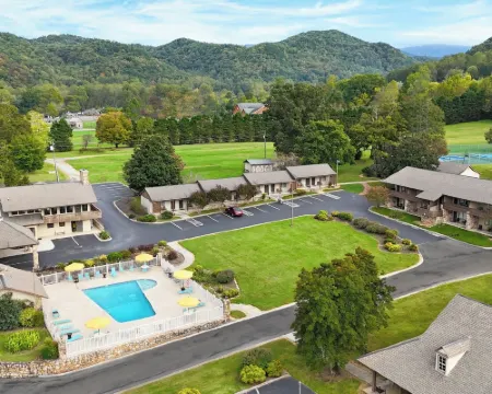 The Parkman Hotel Hotels in Townsend