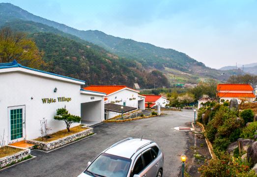 화이트빌리지 주변 자연 경관