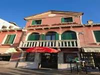 運河及沃爾特飯店 穆拉諾島附近的飯店