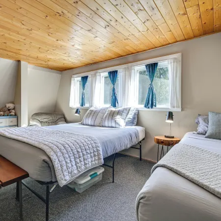 Cozy Ashford Home - 5 Mi to Rainier Natl Park!