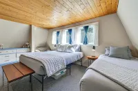 Cozy Ashford Home - 5 Mi to Rainier Natl Park! - 3-Star