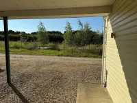 4 Star Luxury Ground Floor apartment, quiet with 2 car covered parking