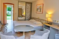 Auberge du Vieux Cedre, Enghien-Belgique Отели в г. 