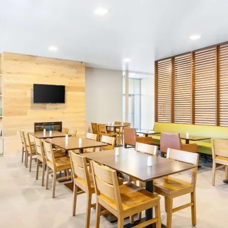 Country Inn & Suites by Radisson, Flagstaff Downtown, AZ