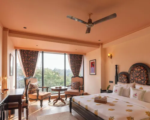 Zo Selections Jaipur by Zostel Các khách sạn gần Bến xe buýt Sindhi Camp