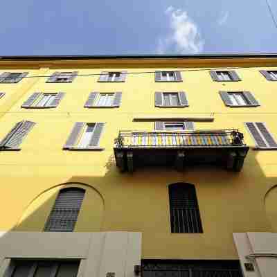 Sirtori Milano Hotel Exterior