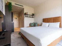 Student Experience Madrid Pozuelo - Luxury Hostel Hotels near Latina