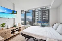 AQUA Corner Unit w Balcony and Amazing View #614 - 景觀