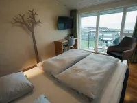 Strandhotel Klinten Aps