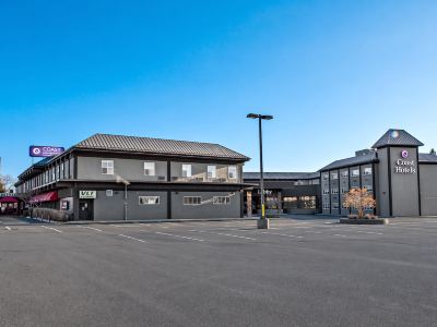 Coast Lethbridge Hotel & Conference Centre
