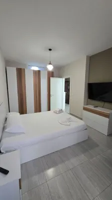 Tirent Apartment - Komuna e Parisit 3 - homestay