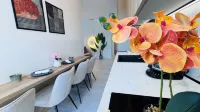 Premium City Escape - Bright Apartments by SunLake Residence