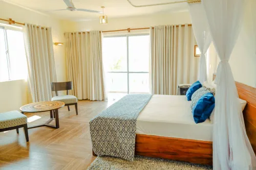 Luxurious 5-Bedroom Villa with Private Pool in Diani, Kenya - Homestays