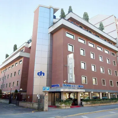 多梅尼基諾酒店 鄰近德安傑利站（De Angeli）的酒店