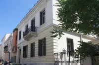 Plaka Arch Suites
