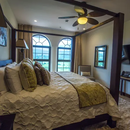 Spectacular 3 Bedroom Penthouse at Croc's Resort & Casino