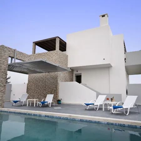 Xenos Villa 1 with Private Swimming Pool Near the Sea