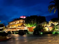 The Cookbook Gastro Boutique Hotel & Spa - parking