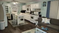 Single Family Beach Home steps away from the beautiful Sylvan Beach - Wifi