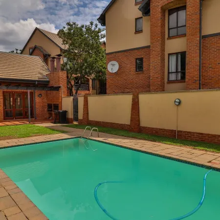 Stylish 2 bed apartment in Carlswald, Midrand