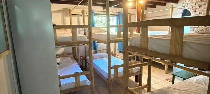 Arandú Hostel Отели в г. Итакаре