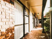 Tudor Court Motor Lodge Hotels near ASB Showgrounds