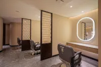 Crowne Plaza Dhaka Airport by IHG - spa