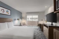 Hyatt House Cypress Anaheim - Balkoner
