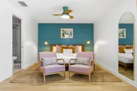 Poolside Oasis Sleeps 8 Game Room Putt Putt - Jacuzzi