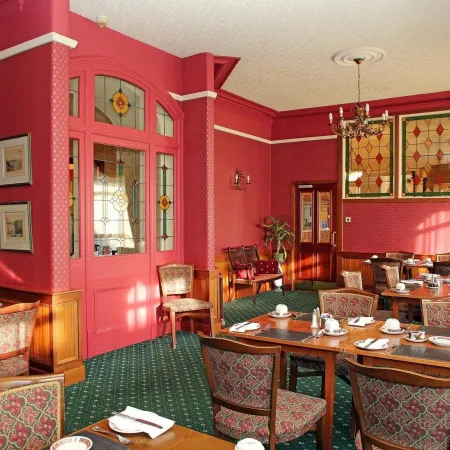 Pentland Hotel