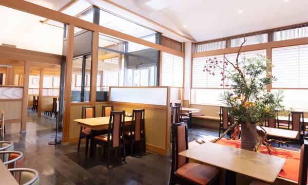 Hanazono Kaikan