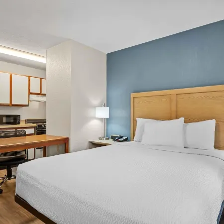 Extended Stay America Suites - Fort Wayne - North
