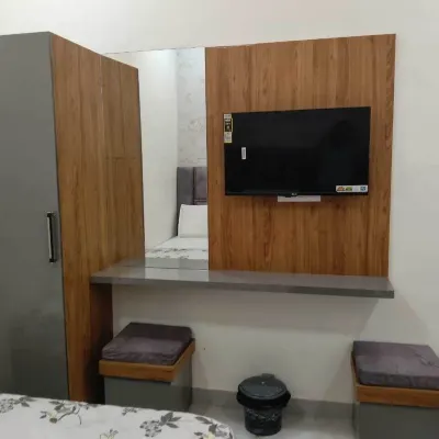 Hotel Grey Stone B & B Hotel dekat Stasiun Kereta Amritsar Junction